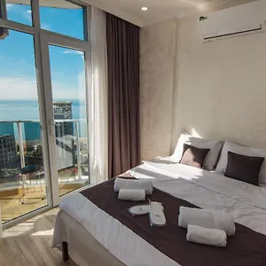 apartments-pirosmani-18d.batumihotels.net/